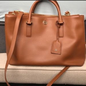 Tory Robinson bag reserved for carolined895